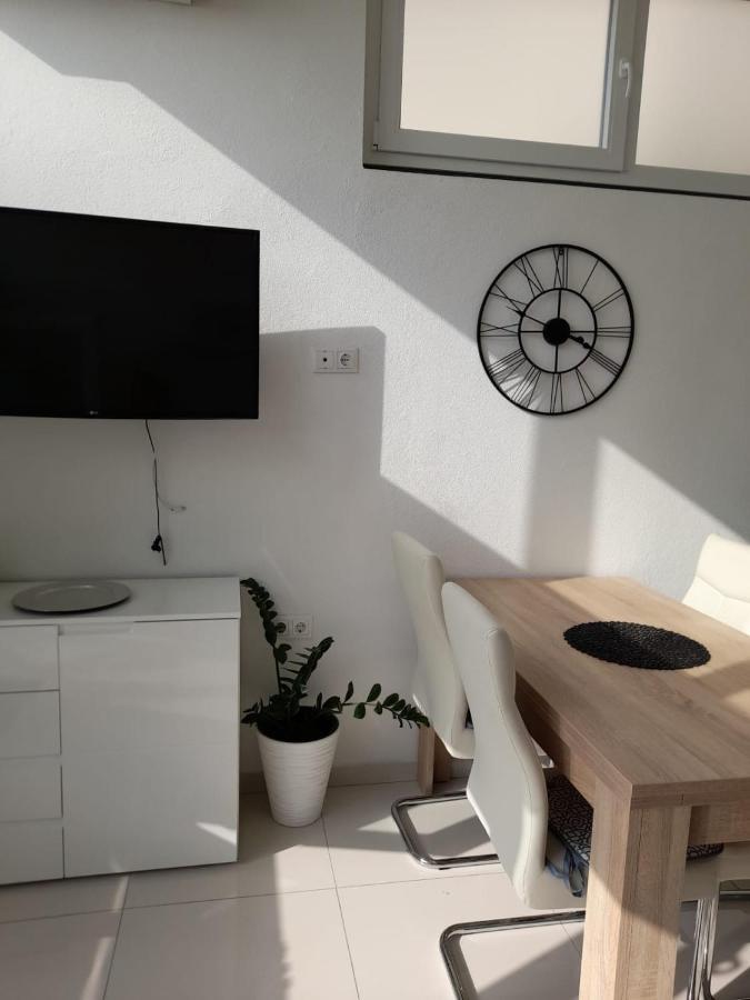 Ml Apartman Сень Экстерьер фото