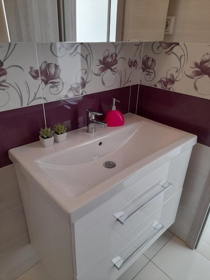 Ml Apartman Сень Экстерьер фото