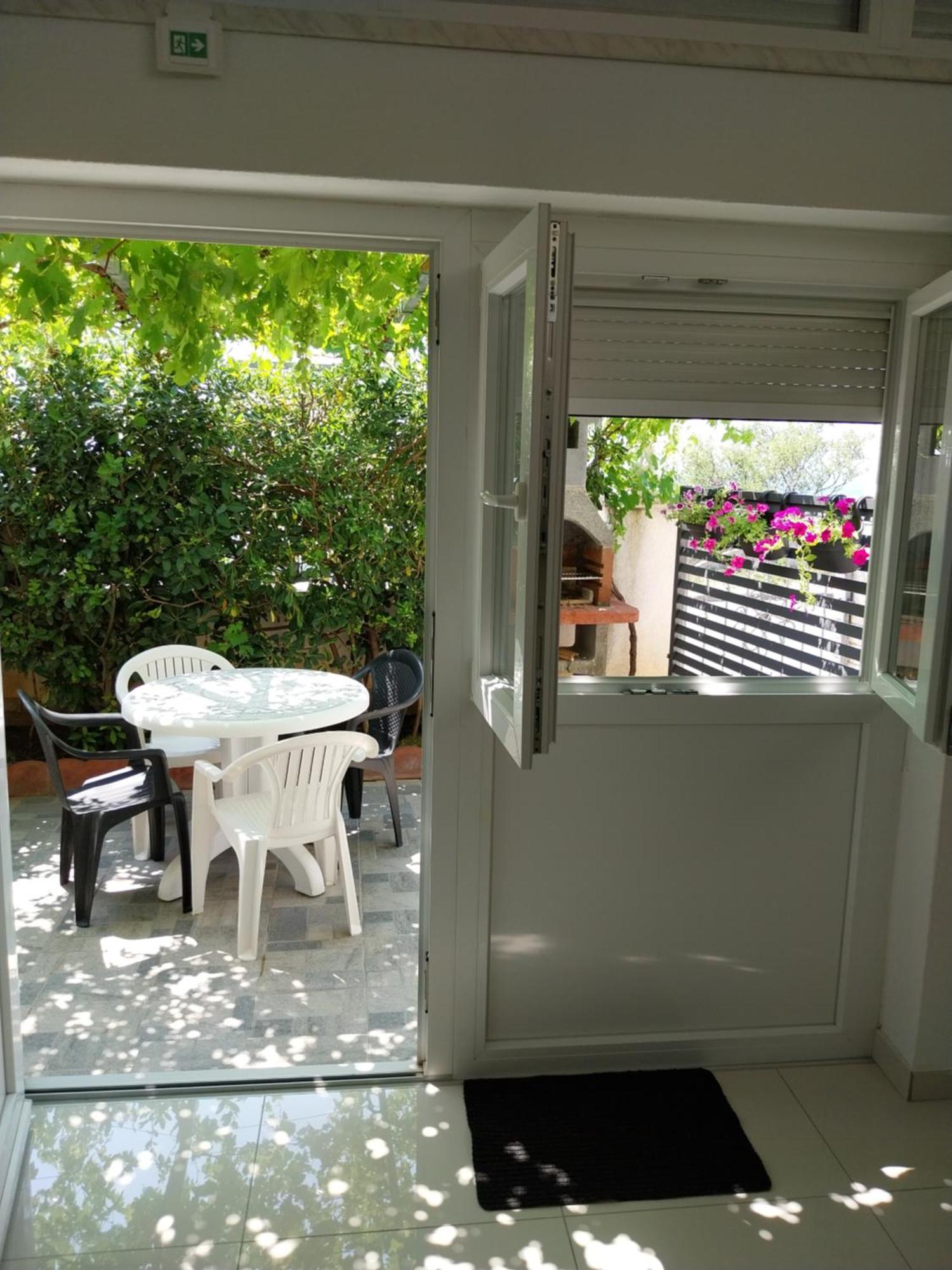 Ml Apartman Сень Экстерьер фото