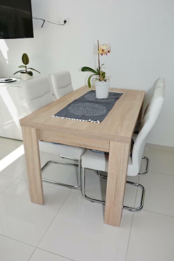 Ml Apartman Сень Экстерьер фото